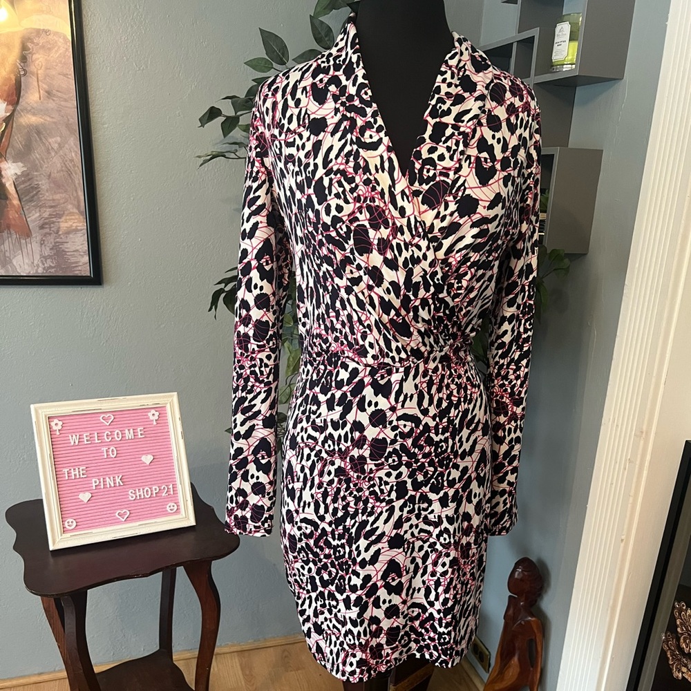💚💛 S Line Black Label Animal Print Dress